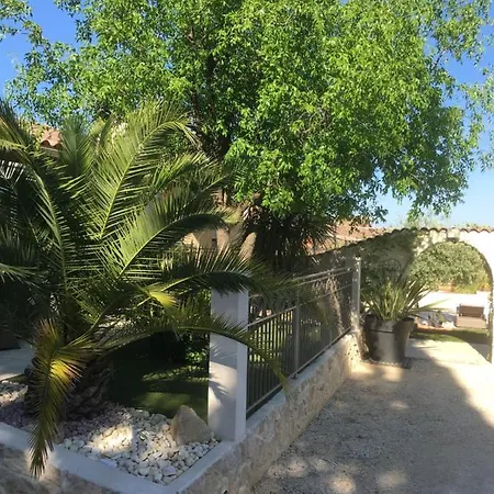 Appartement Duplex Meuble Avec Vue Sur Piscine Pont-Saint-Esprit Exterior photo