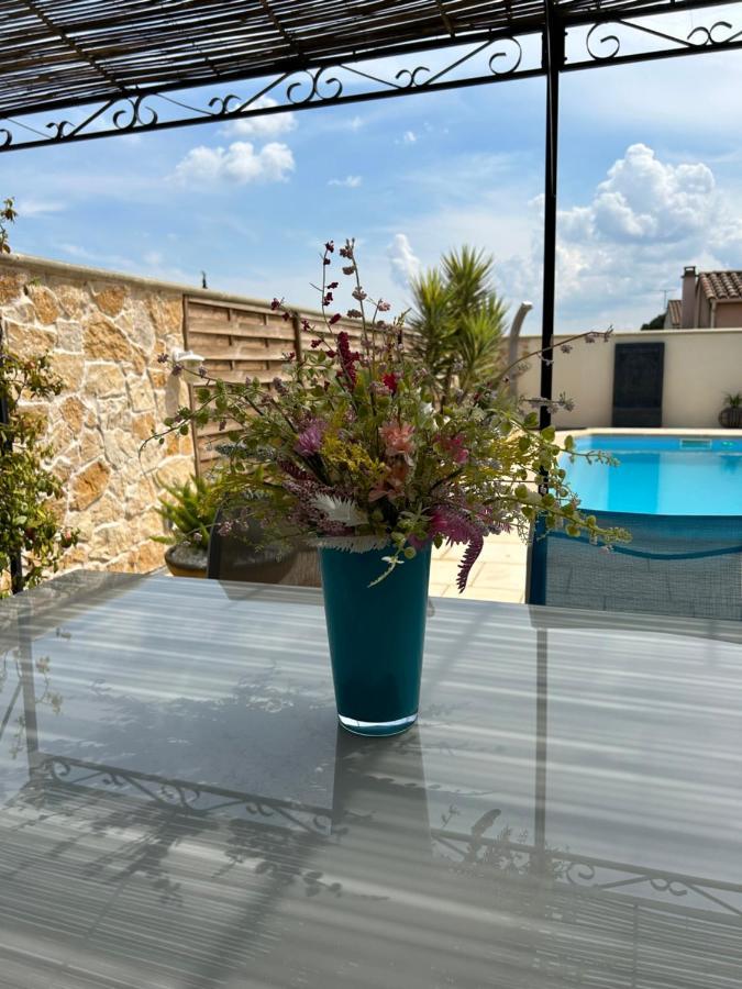 Duplex Meuble Avec Vue Sur Piscine Apartment Pont-Saint-Esprit