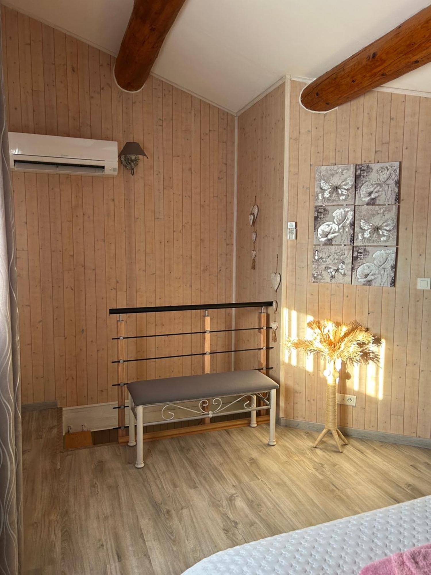 Duplex Meuble Avec Vue Sur Piscine Apartment Pont-Saint-Esprit
